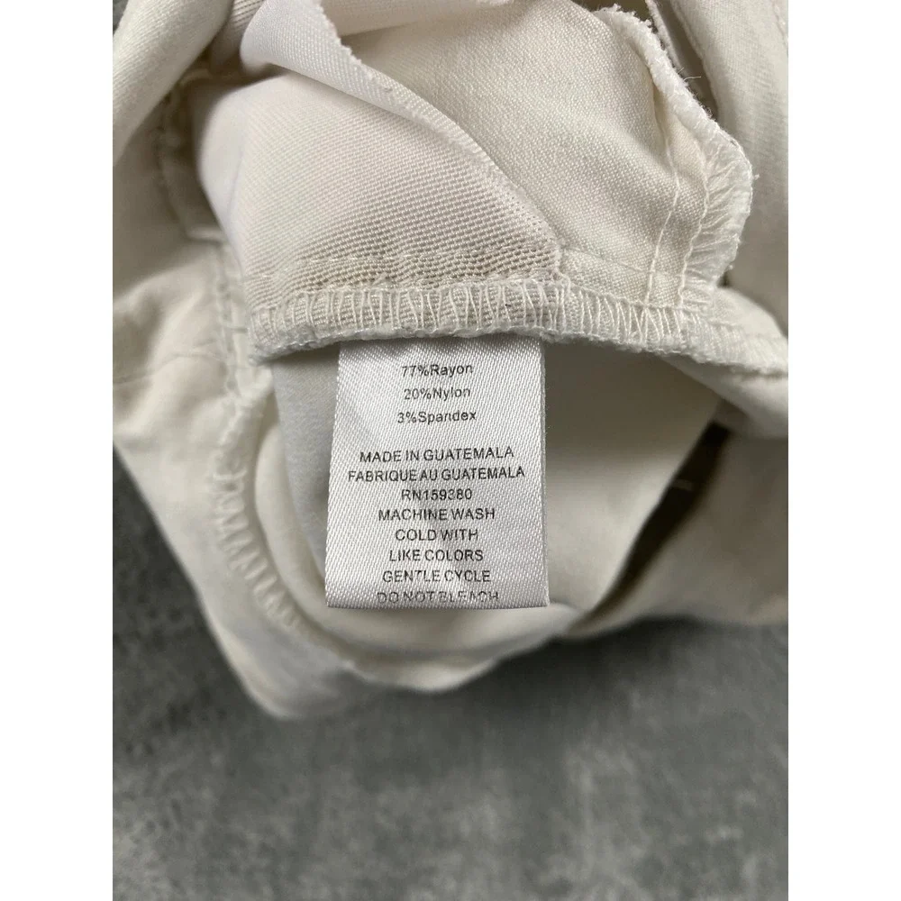 Fit Sight Womens White Pull On Bermuda Shorts Size Medium Stretch Casual Summer
